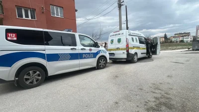 Burdur’da misafirliğe gittiği evde aniden fenalaşan 55 yaşındaki Orhan Akçay,