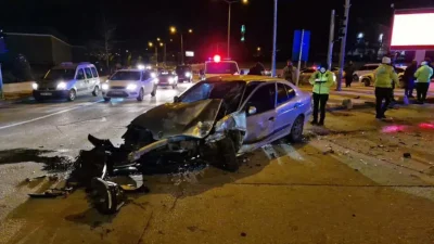 Karaman’da emniyet güçlerinin “dur” ihtarına uymayarak kaçmaya çalışan bir otomobil,