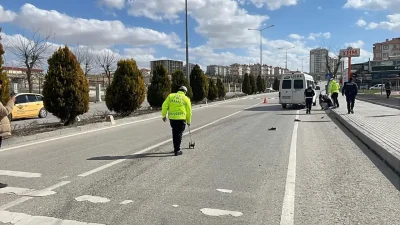Karaman’da yolun karşısına geçmeye çalıştığı sırada bir minibüsün çarpması sonucu