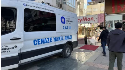 Antalya’nın Muratpaşa ilçesinde güpegündüz yankılanan silah sesleri büyük bir paniğe