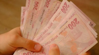 Hükümetin dar gelirli vatandaşlar için üzerinde çalıştığı vatandaşlık geliri projesinde