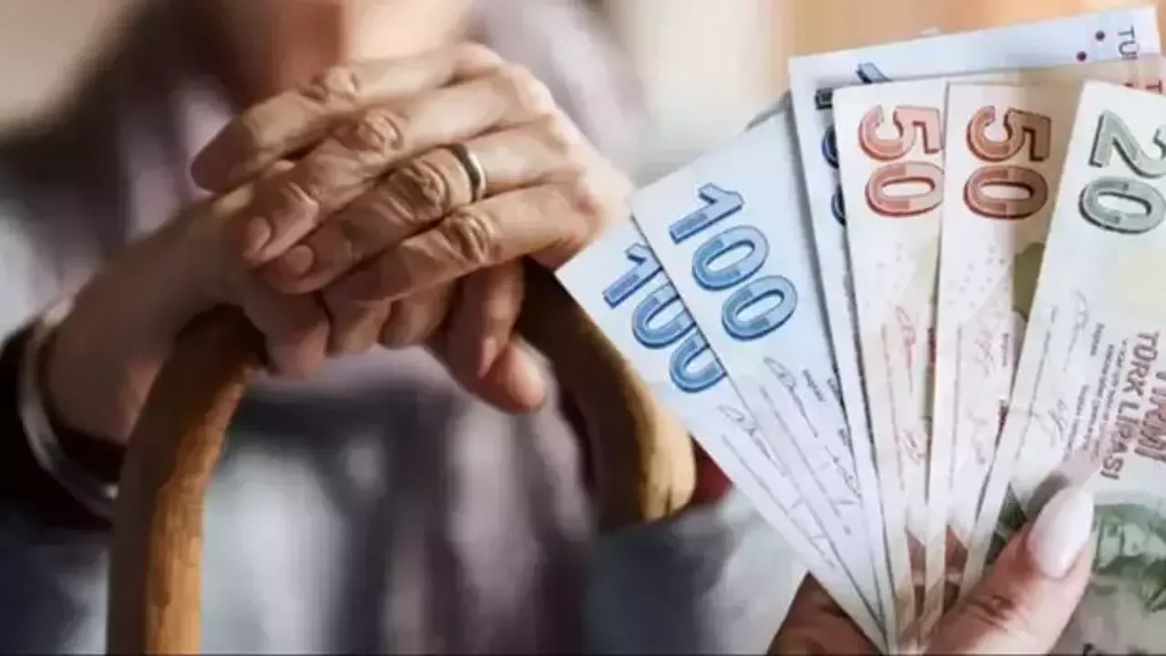 Milyonlarca vatandaşın merakla beklediği en düşük emekli aylığına dair belirsizlik