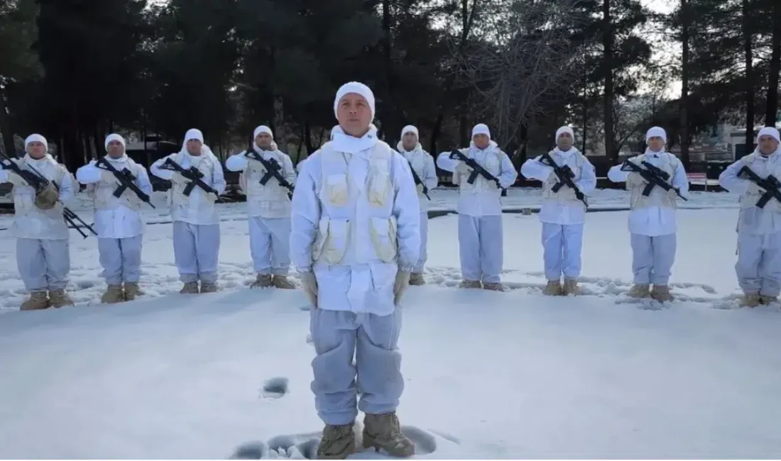 Yalova’da ikamet eden 75 yaşındaki Sabahat teyze, vatan savunmasında görev
