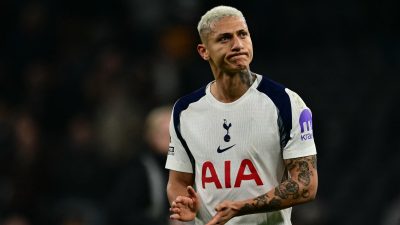 İngiltere Premier Lig’de adeta var olma savaşı veren Tottenham, ligin