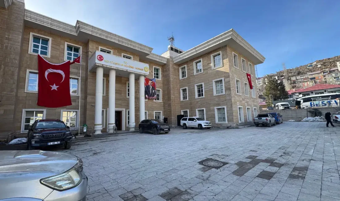 Şırnak’ın Beytüşşebap ilçesinde jandarma ekiplerinin titiz takibi sonucu gerçekleştirilen göçmen