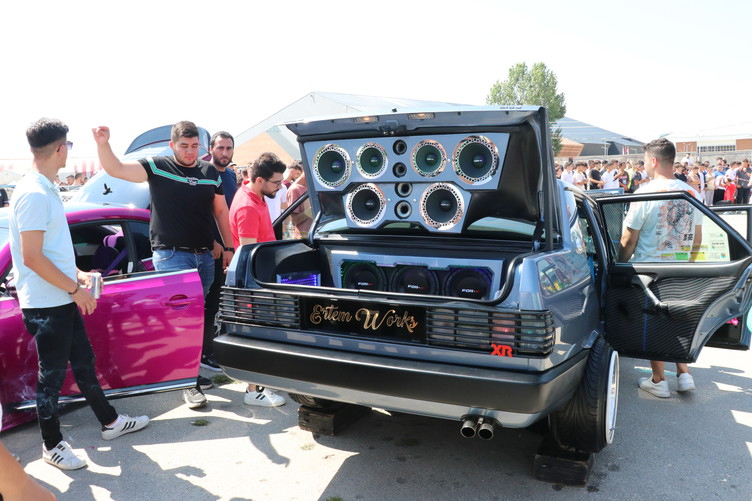 Milyonlarca araç sahibini yakından ilgilendiren modifiye düzenlemesinde geri sayım başlarken