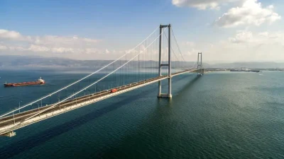 İstanbul ile İzmir arasındaki ulaşımı büyük oranda kısaltan Osmangazi Köprüsü