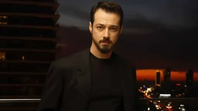 Mert Yazıcıoğlu aşk orucunu bozdu ve yeni sevgilisiyle ilk kez