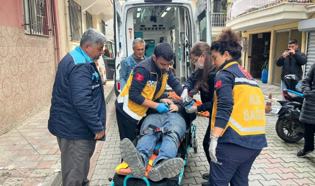 Aydın’ın Efeler ilçesinde internet altyapısı kurmak için çalışma yürüten bir