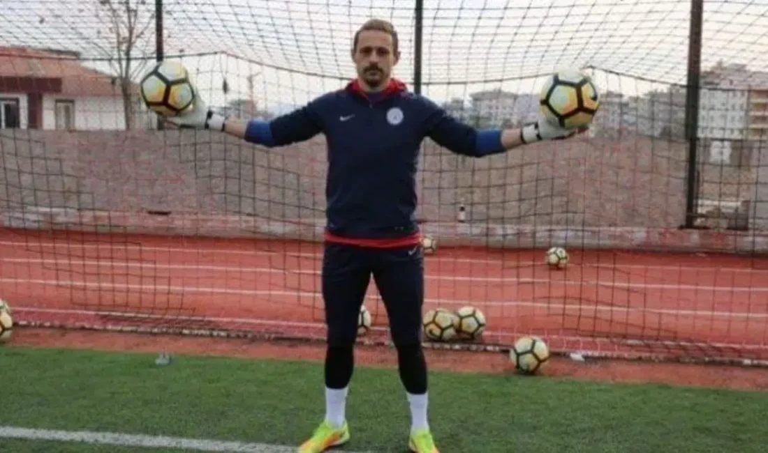 Türk futbolunda son dönemde sergilediği performansla dikkatleri üzerine çeken kaleci