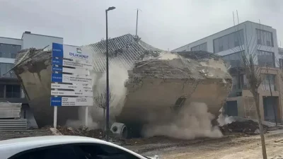 Malatya’nın Battalgazi ilçesinde restorasyon çalışmaları devam eden tarihi Çınarlı Camisi’nde