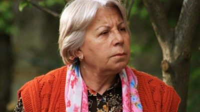 Türk tiyatrosu ve sinemasının en köklü isimlerinden biri olan Zerrin