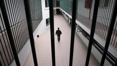 İzmir’de öz çocuğunun boğazına bıçak dayayarak eşini tehdit eden Ş.A.’nın