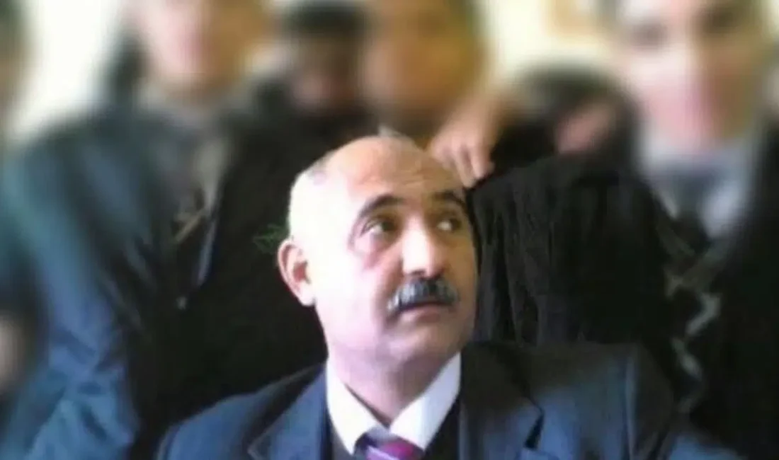 Manisa’nın Turgutlu ilçesinde felsefe öğretmeni olarak görev yapan Ramazan Avuşmak’ın