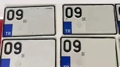 Türkiye’deki milyonlarca araç sahibini yakından ilgilendiren plaka standartları konusunda 2026