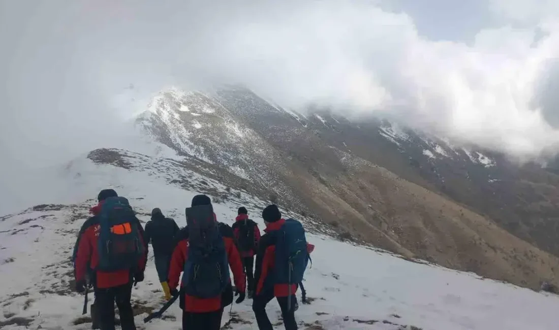 Manisa’nın zorlu zirvelerinden biri olan Bozdağ bölgesinde tırmanış gerçekleştirdiği sırada
