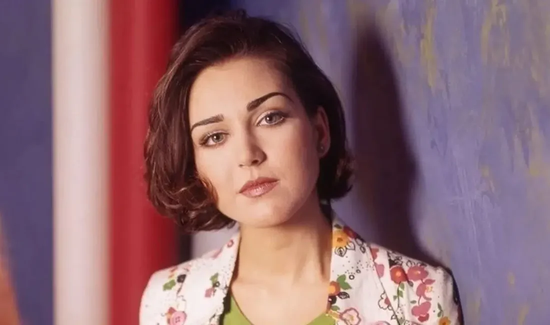 90’lı yıllara damgasını vuran fantezi müziğin sevilen ismi Pınar Dilşeker,