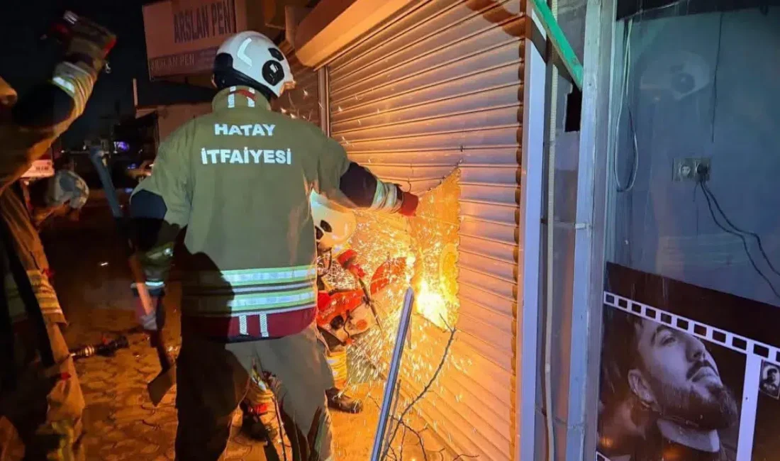 Hatay’ın Antakya ilçesinde henüz bilinmeyen bir sebeple yükselen alevler bir