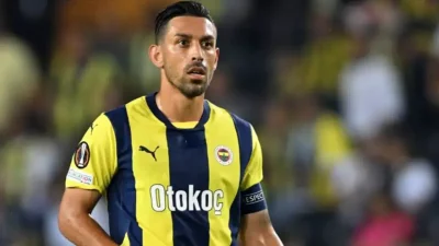 Fenerbahçe’nin tecrübeli orta saha oyuncusu İrfan Can Kahveci takımdan ayrılacak