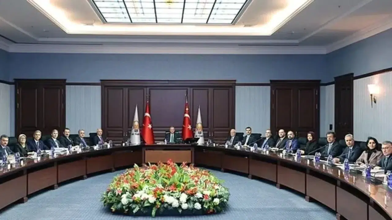 Cumhurbaşkanı Recep Tayyip Erdoğan başkanlığında bir araya gelen AK Parti