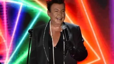 Ünlü sanatçı Kuşum Aydın, geçirdiği estetik operasyonun ardından yaşadığı radikal