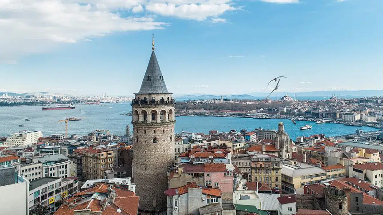 İstanbul’un en ikonik yapılarından biri olan Galata Kulesi’nin mülkiyeti üzerine