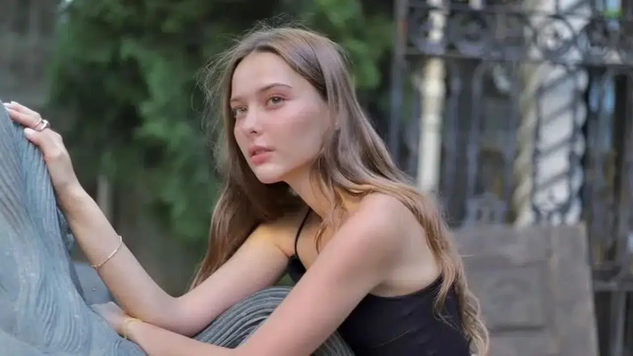 Ekranların yeni projelerinden Sevdiğim Sensin dizisinde canlandırdığı Burçin karakteriyle tüm