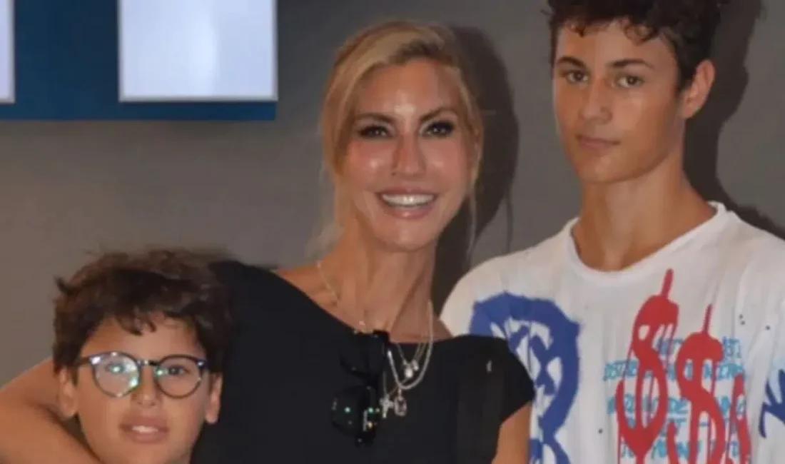 Ünlü manken ve sunucu Çağla Şikel’in Emre Altuğ ile olan