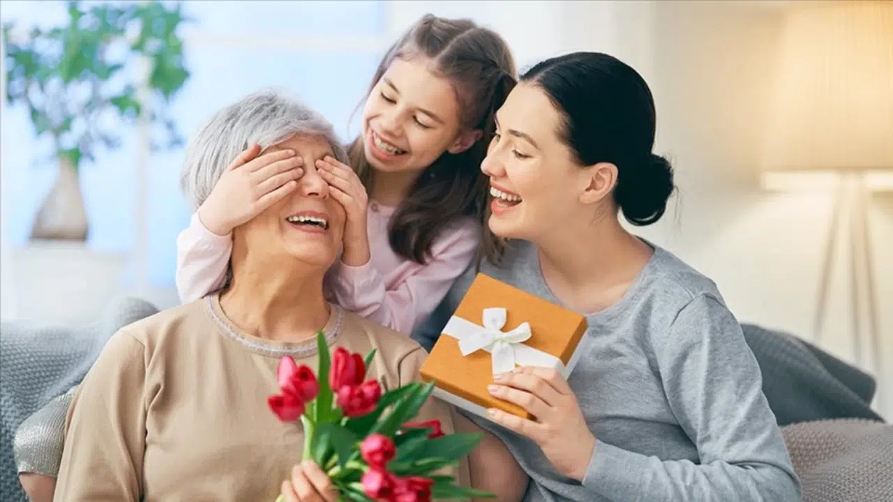 Dünyanın en kıymetli varlıkları olan annelerimizi onurlandırdığımız o anlamlı gün