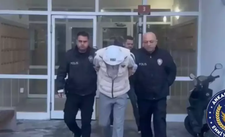 Ankara Emniyet Müdürlüğü ekiplerinin düzenlediği eş zamanlı operasyonla, sosyal medyada