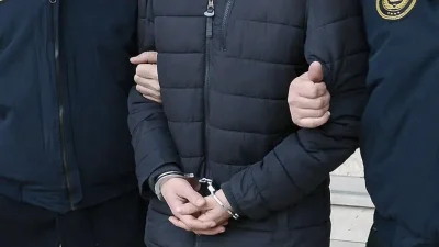 Kilis’te zehir tacirlerine yönelik gerçekleştirilen nefes kesen operasyonda, bir araç