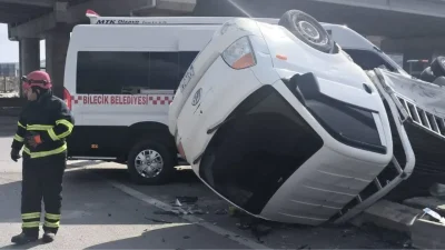 Bilecik Eğitim ve Araştırma Hastanesi önündeki kavşakta meydana gelen korkunç