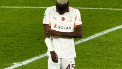 Galatasaray’ın dünyaca ünlü golcüsü Victor Osimhen’in yaşadığı kol sakatlığı sonrası