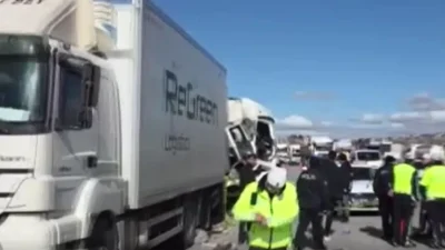 Ankara’da geri manevra yapan bir tıra arkadan süratle çarpan tanker