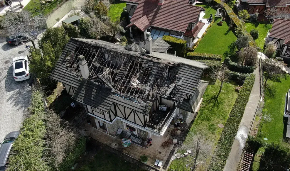 İstanbul’un Beykoz ilçesinde yaşayan tescilli güzel ve başarılı oyuncu Aslıhan