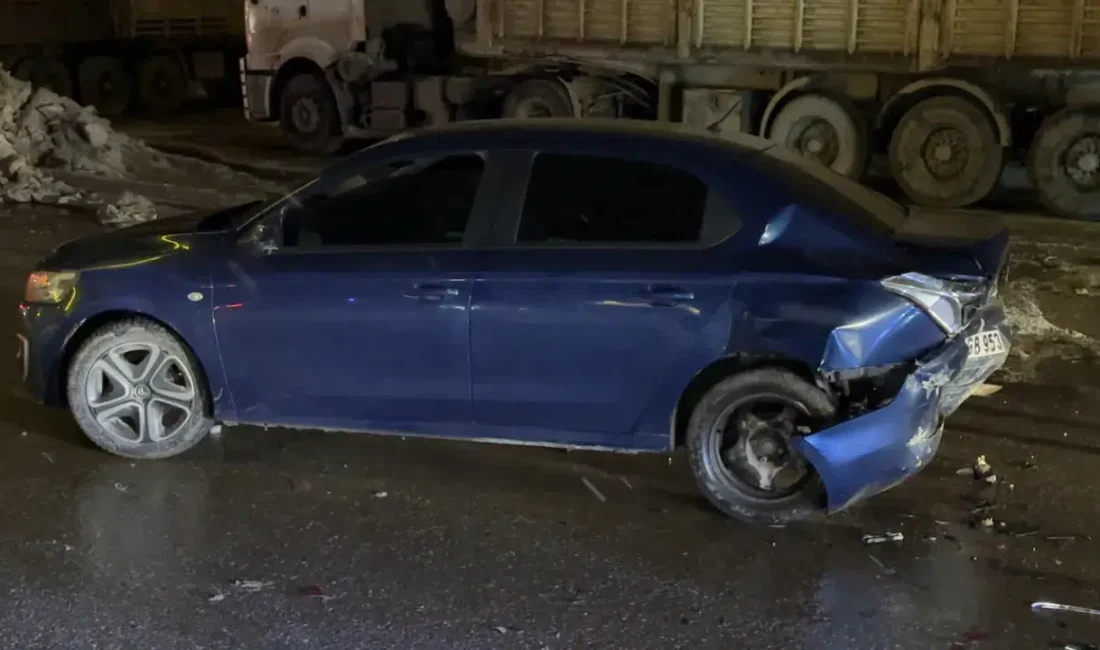 Hakkari’nin Yüksekova ilçesinde sabah saatlerinde etkili olan gizli buzlanma, sürücülerin