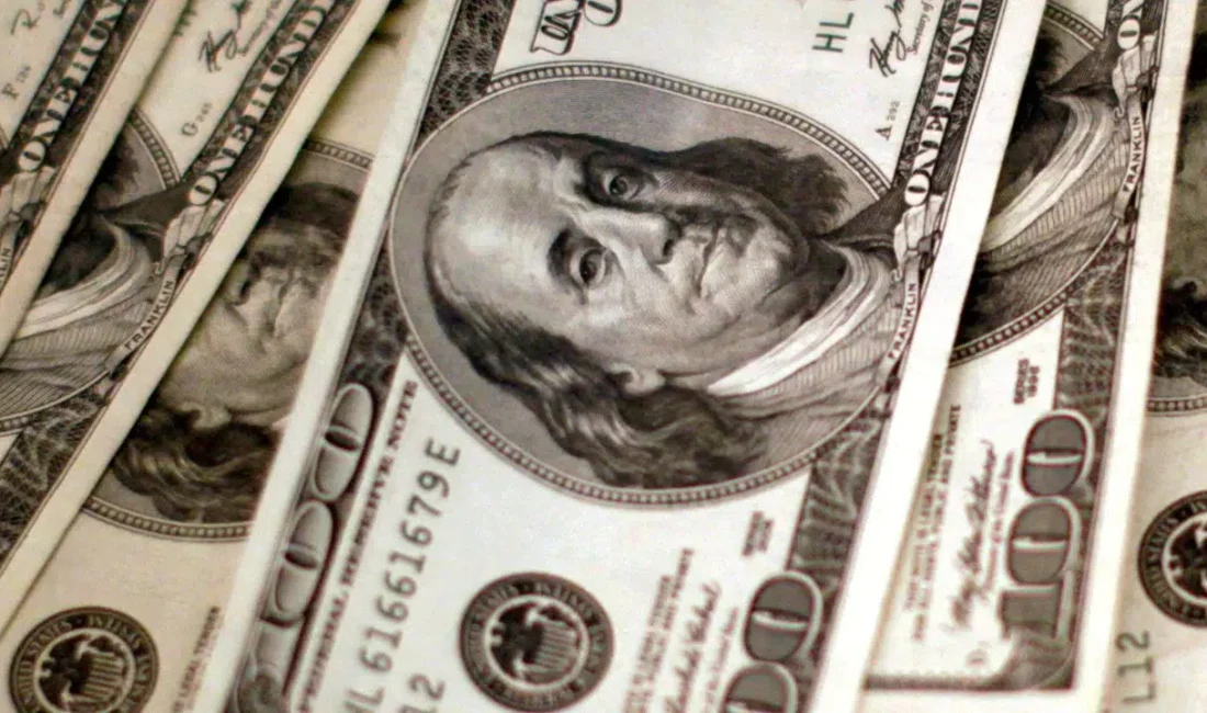 Döviz kurlarında yaşanan hareketlilik yatırımcıların ve vatandaşların odağında yer almaya