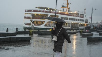 Marmara Bölgesi genelinde etkili olan güneşli günler yerini yağışlı bir