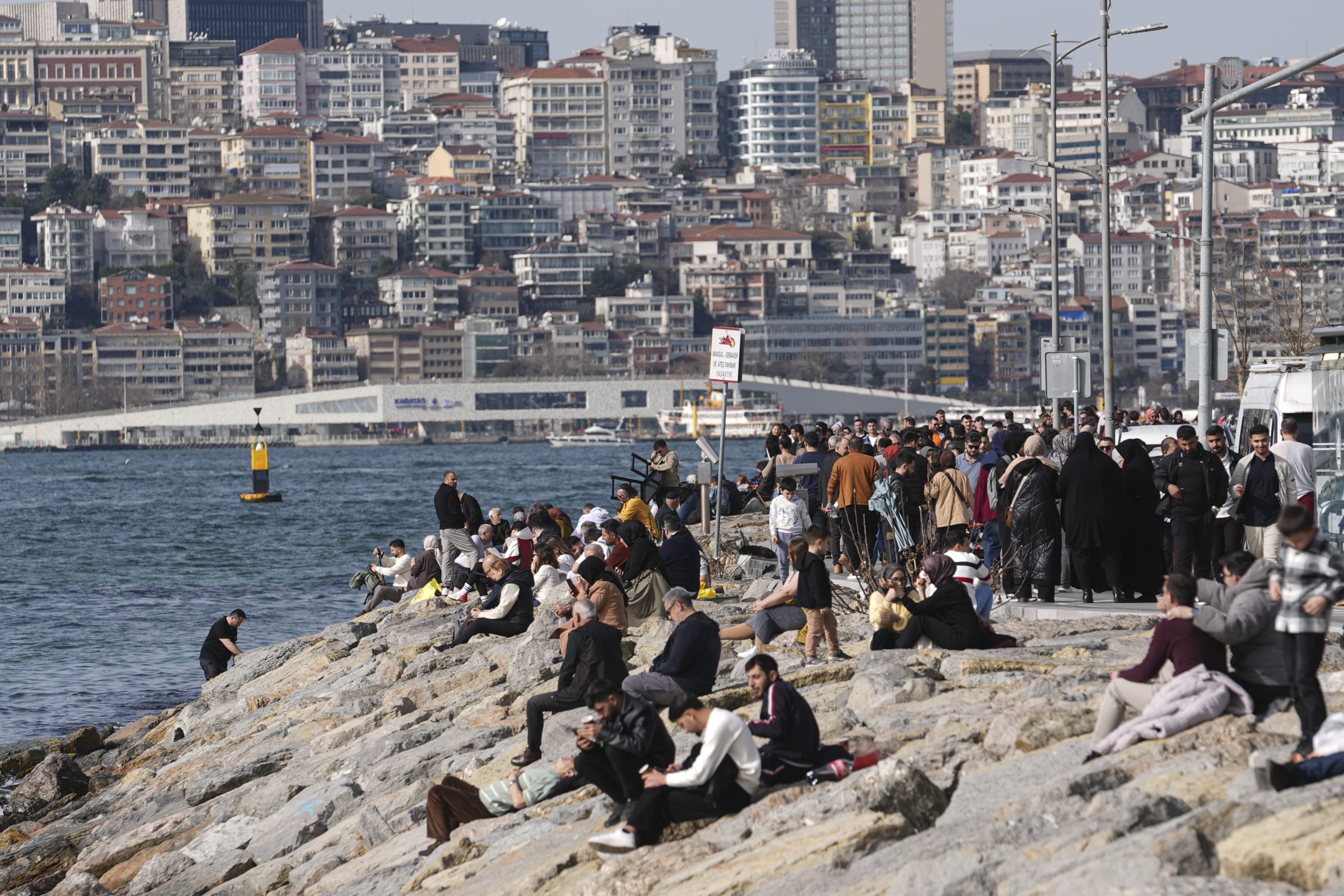 Mart ayında zaman zaman kış soğuklarını aratmayan hava sıcaklıkları yerini