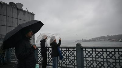 İstanbul’da günlerdir etkili olan kasvetli ve yağışlı hava yerini kısa