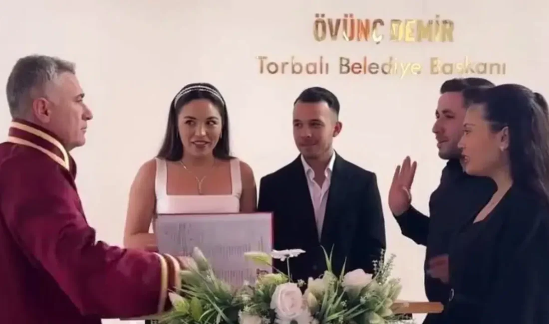 İzmir’in Torbalı ilçesinde gerçekleştirilen bir nikah töreni, şahidin yaptığı beklenmedik