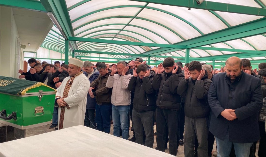 Kocaeli’nin Körfez ilçesinde sahur vaktinde ailesiyle birlikteyken aniden rahatsızlanan 49