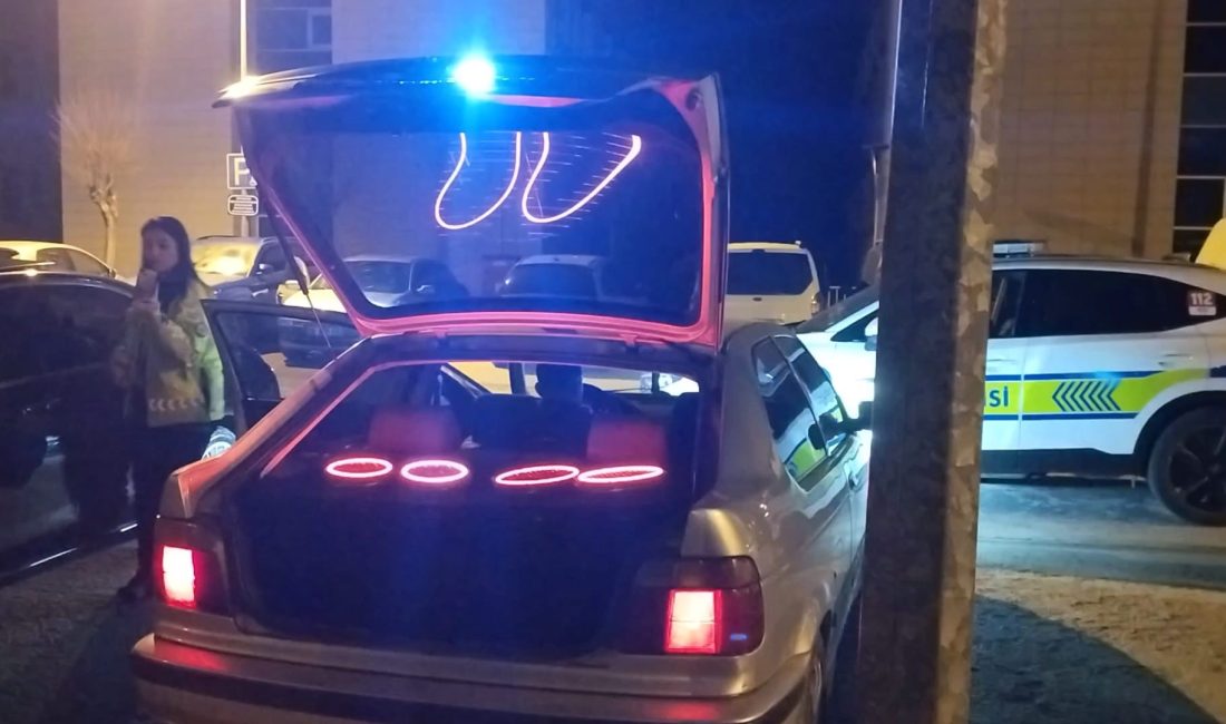 Bursa’nın İnegöl ilçesinde yüksek sesle müzik dinleyerek çevreyi rahatsız eden