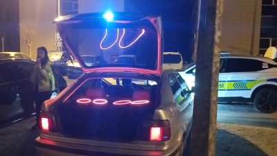 Bursa’nın İnegöl ilçesinde yüksek sesle müzik dinleyerek çevreyi rahatsız eden