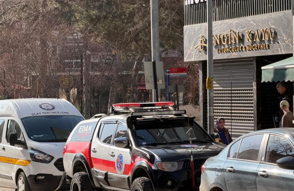 Bilecik’te akıllara durgunluk veren bir hırsızlık olayı yaşandı. Gece yarısı