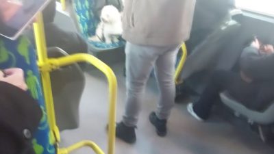 İstanbul’da toplu ulaşımın en yoğun olduğu saatlerde metrobüste kaydedilen bir