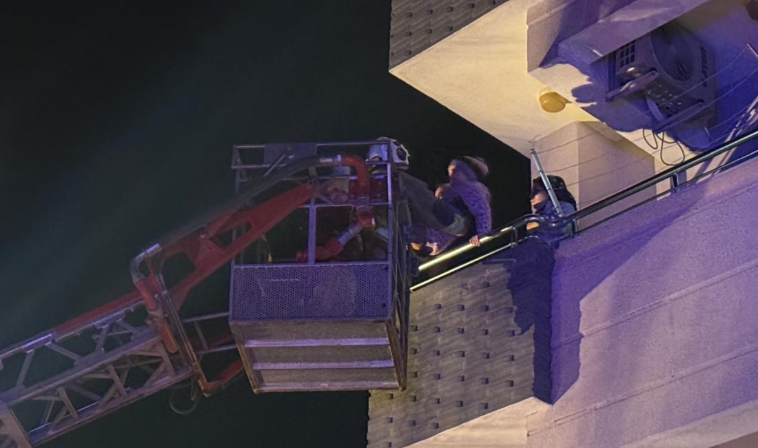 Hatay’ın Antakya ilçesinde 5 katlı bir binada çıkan yangın sonrası