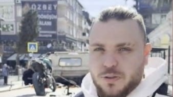 İstanbul Avcılar’da rutin bir trafik denetimi sırasında durdurulan motosiklet sürücüsü,