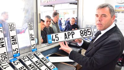 Trafik Kanunu’nda yapılan düzenlemelerin ardından standart dışı plaka kullananlara yönelik