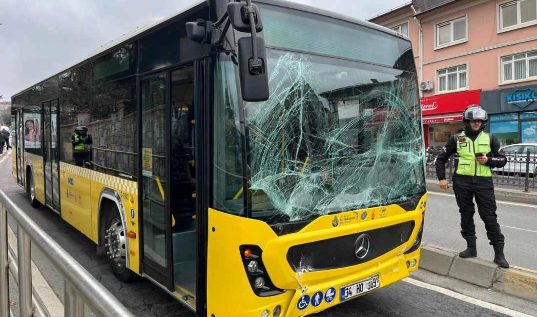 İstanbul Üsküdar’da Kısıklı Caddesi üzerinde seyir halindeki bir özel halk